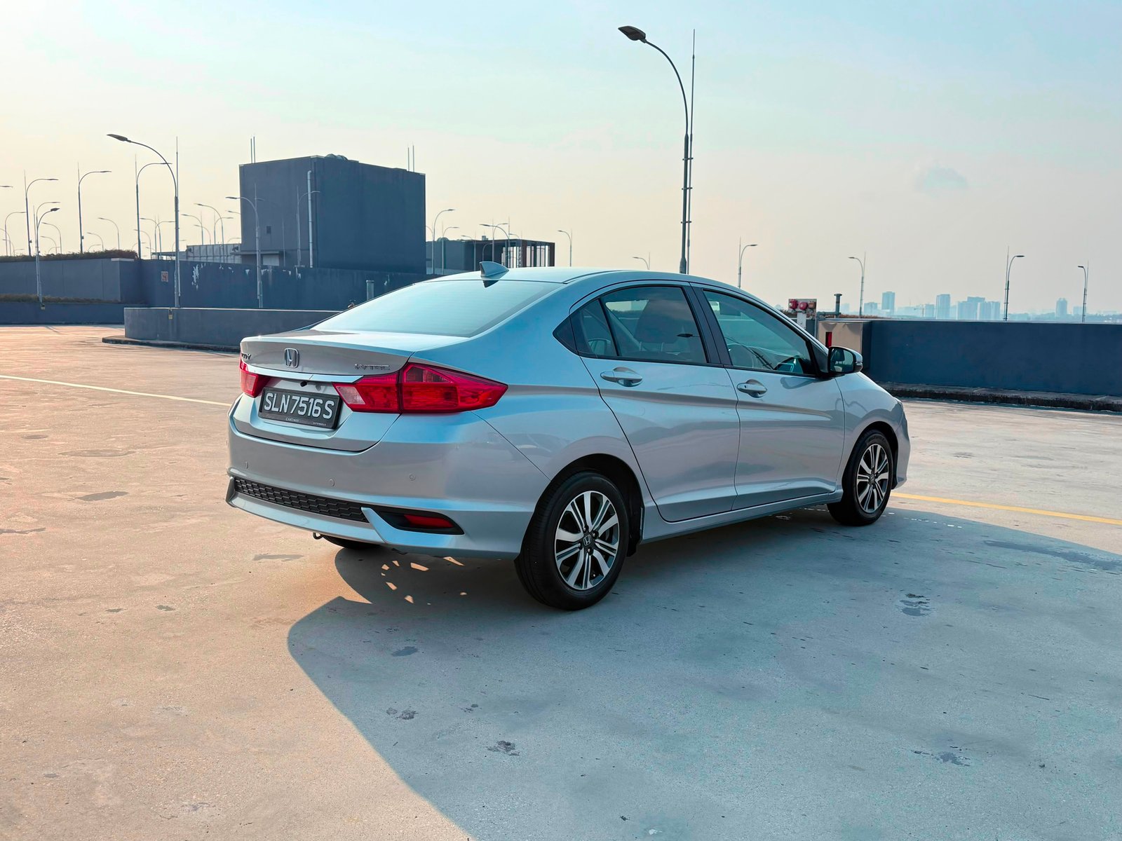 Honda City 1.5 V photo 2